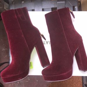 Who What Wear Velvet Booties Sz 7